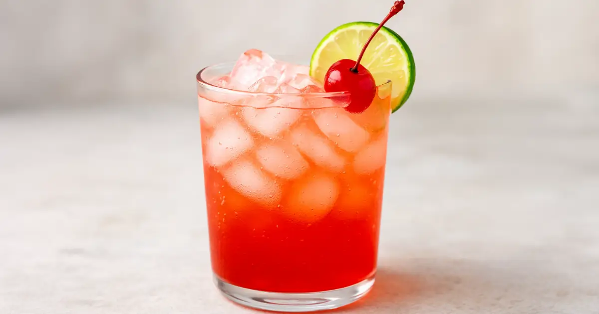 How to Make a Shirley Temple (Classic Homemade Recipe)