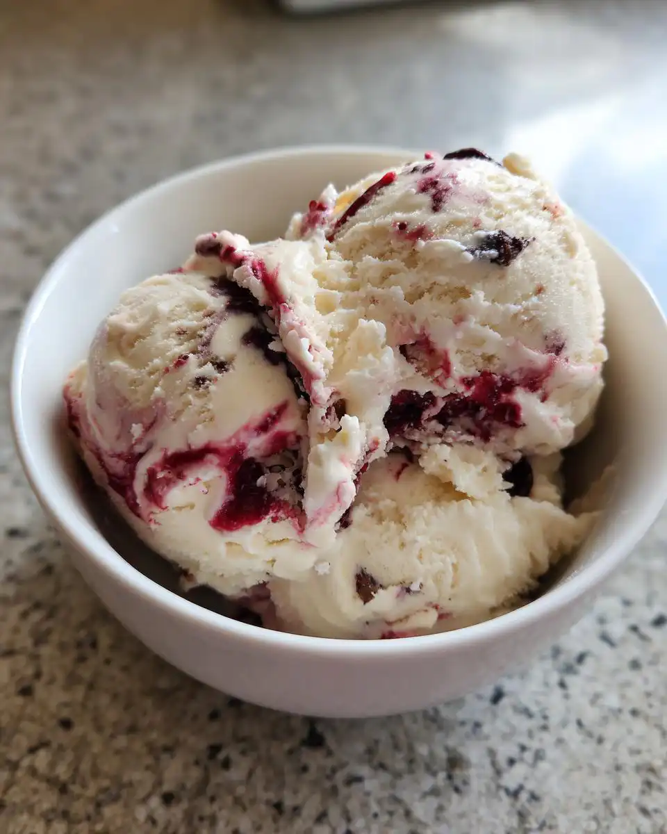High-protein cottage cheese ice cream - detail 1