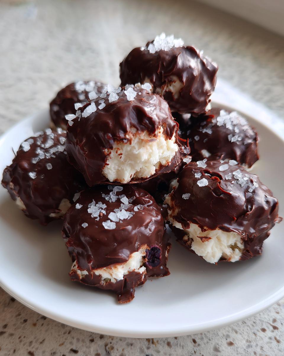 Blueberry Yogurt Clusters - detail 1