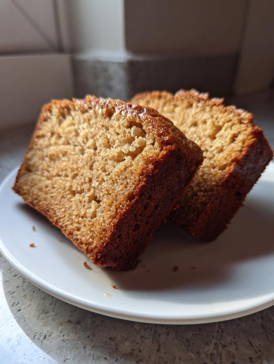 Gluten-free almond flour banana bread - detail 2