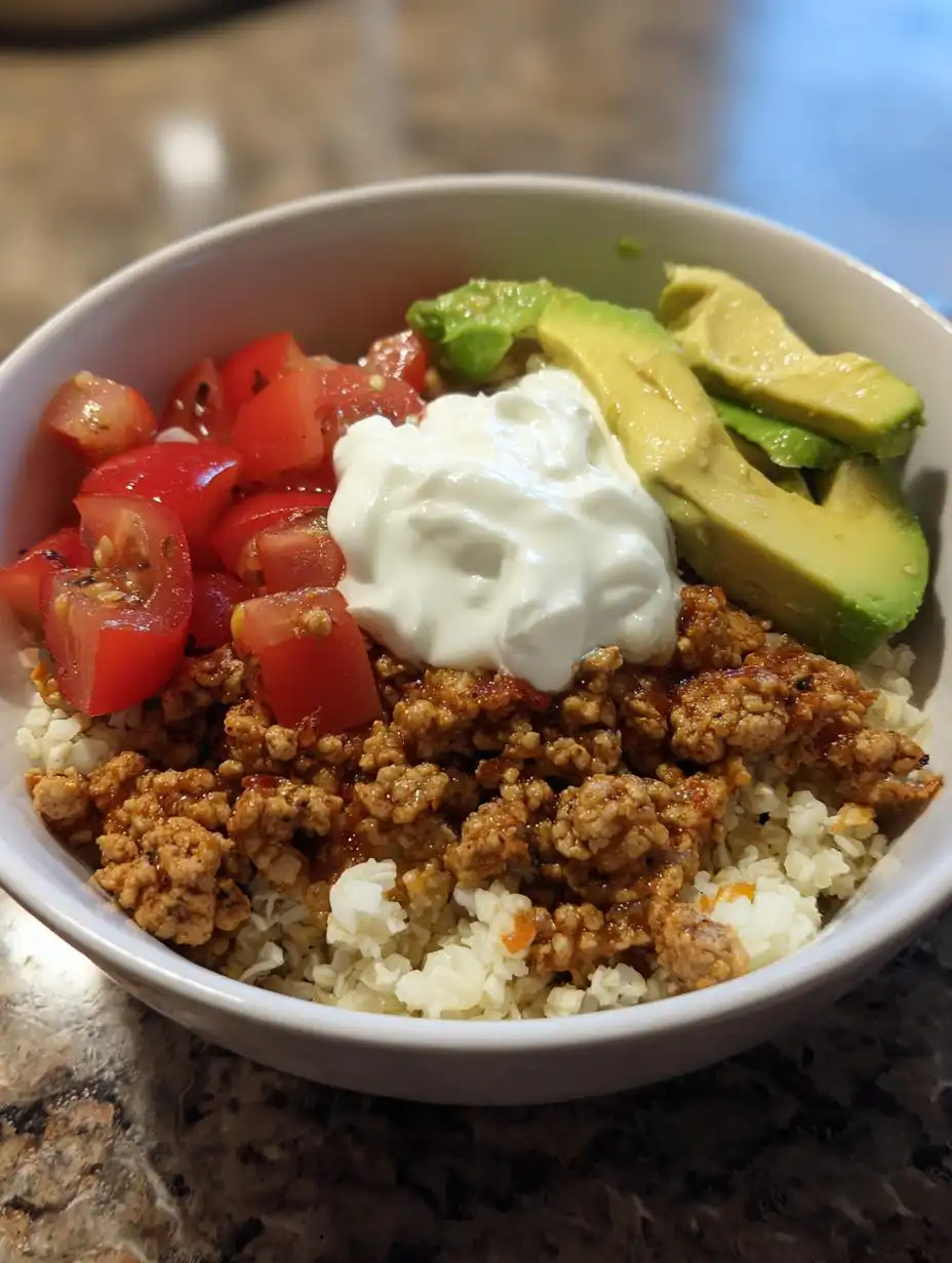 Low-Carb Chicken Burrito Bowl with Cauliflower Rice - detail 2