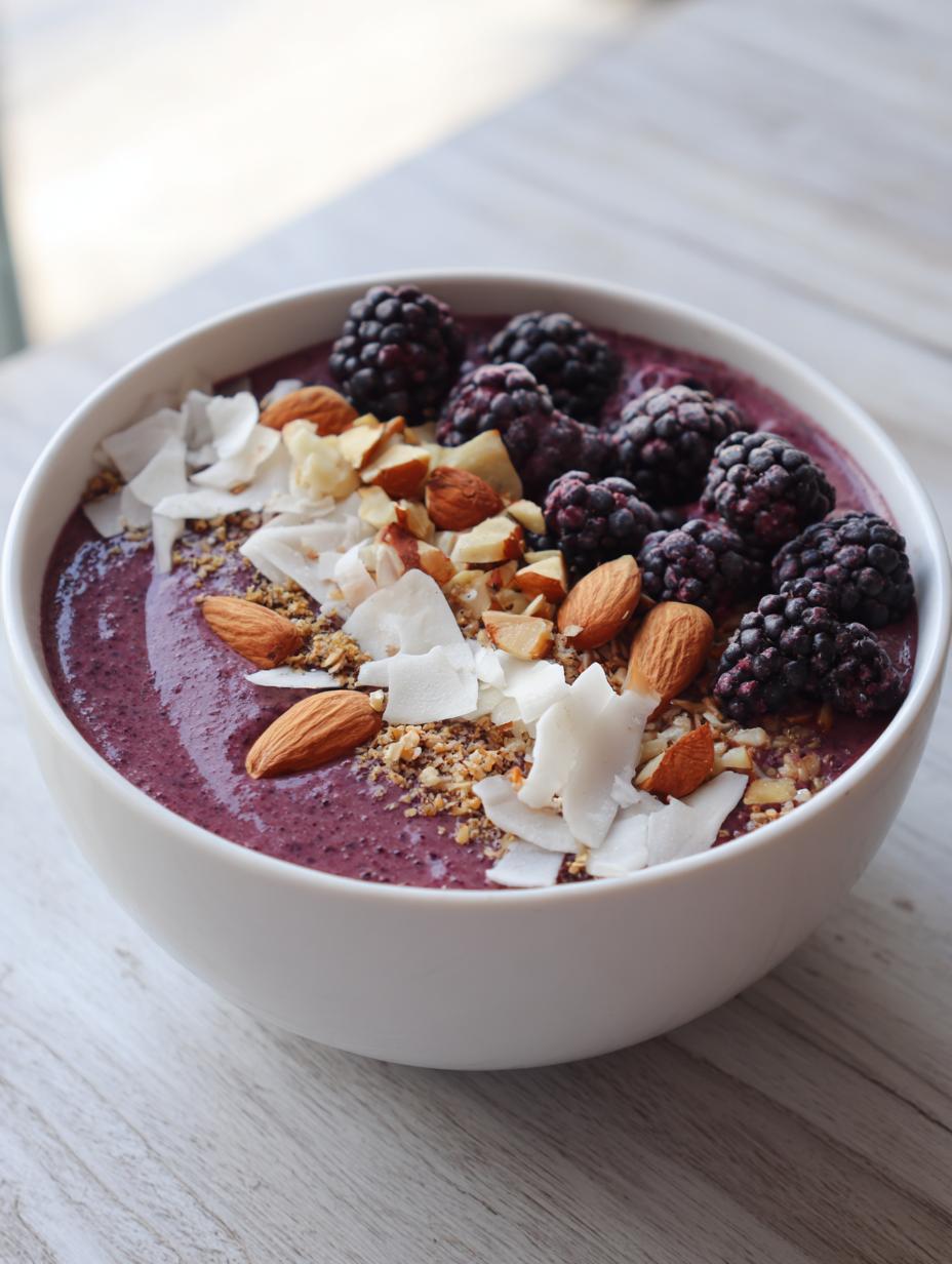 Blackberry Almond Butter Protein Smoothie Bowl - detail 2