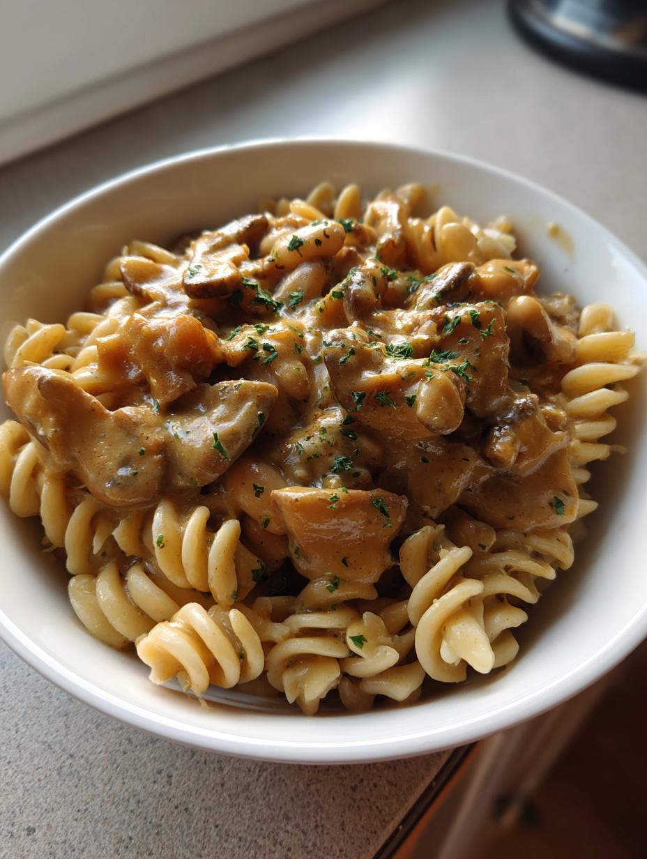 Creamy Mushroom and White Bean Stroganoff - detail 2